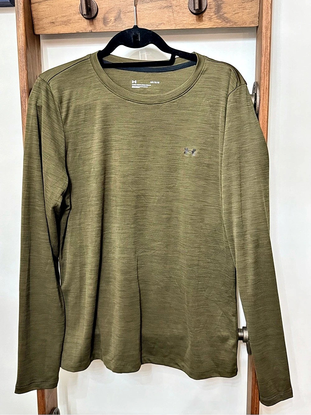 Under Armour Performance Long Sleeve Shirt Long Sleeve Athletic Shirt in Olive